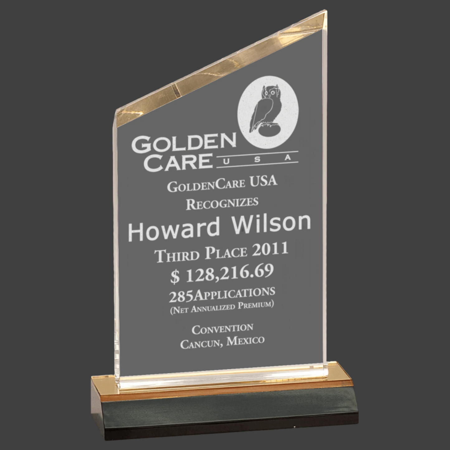 Gold Reflection Beveled Peak Acrylic with 5" Gold Mirror Base